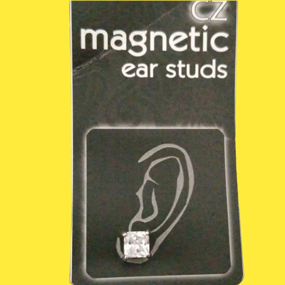 🆕️ Magnetic ear stud - Picture 6 of 7